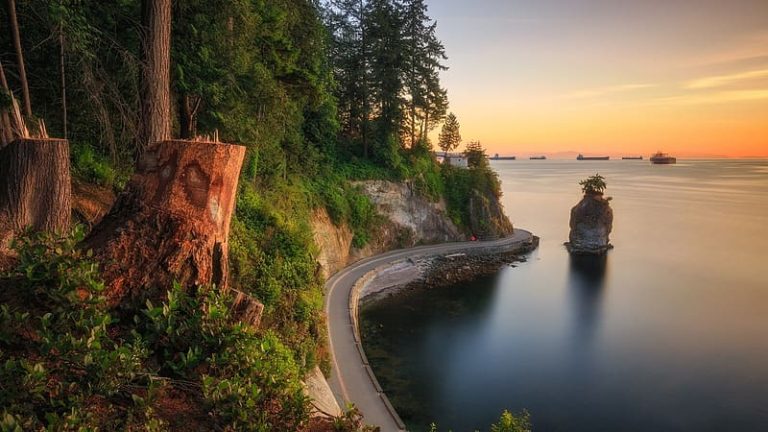 HD wallpaper stanley park siwash rock vancouver british columbia sea trees canada sunset colors - Discover the Best Beach in Toronto