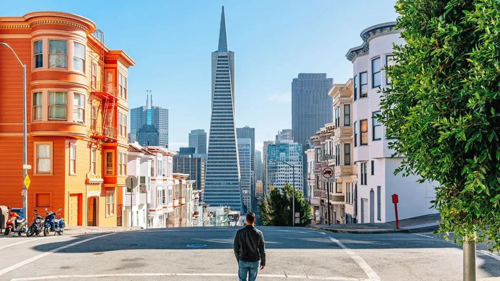 What city is near the Golden Gate Bridge