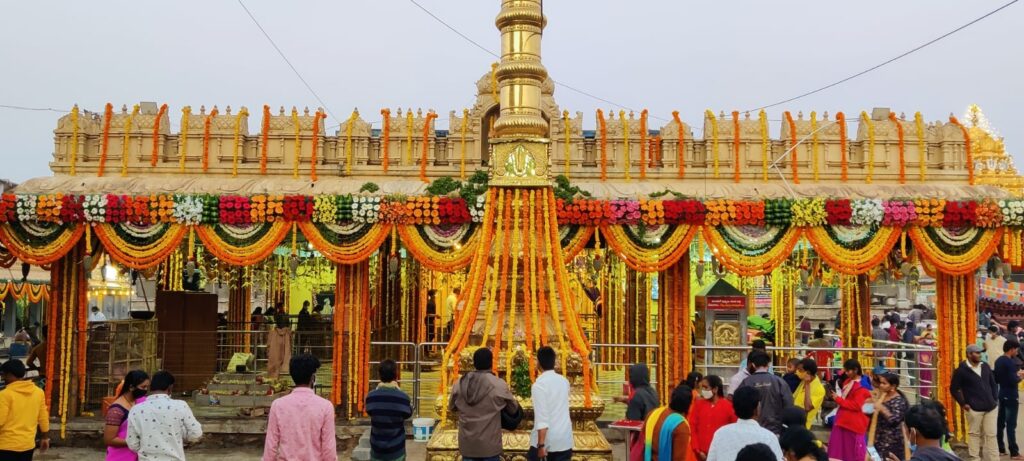 Sevas, Poojas & Rituals at Vadapalli Temple